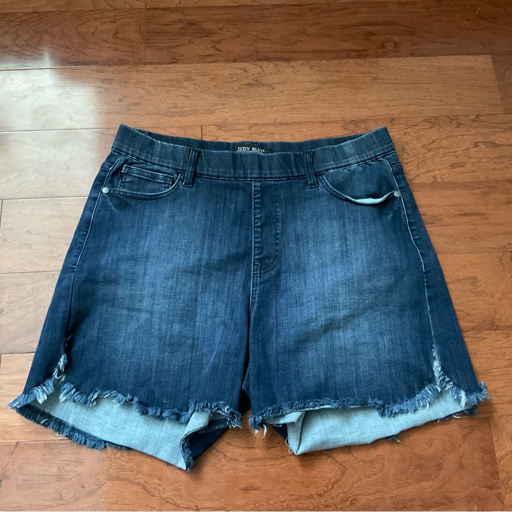 Judy Blue Dark Blue Jean Shorts